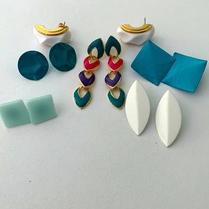 6 pairs of earrings
